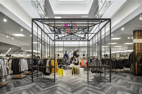 What Are The Latest Trends In Retail Store Layouts?