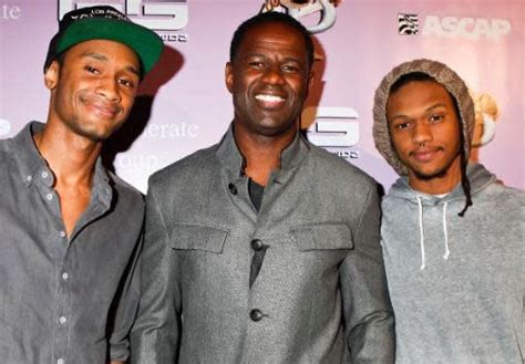 Only on OMG! Brian McKnight and his sons Brian Jr. and Niko [Video]