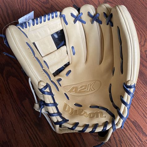 NWT Custom Wilson A2K 11.75" Baseball Glove - Dansby Swanson GOTM Clone ...