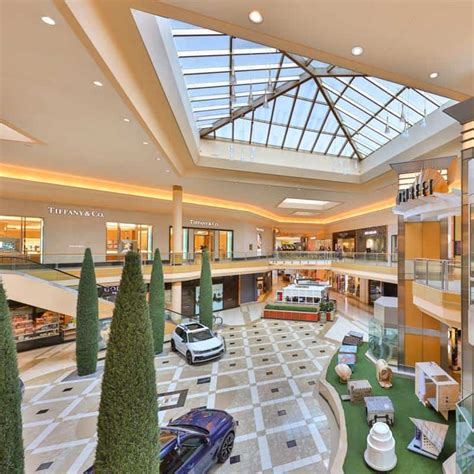 7 Best Shopping Malls In Tampa, Florida