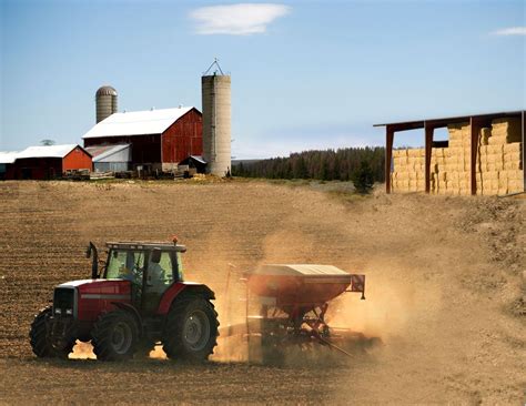 Farm tractor, Tractors, Hay barn