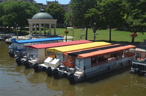 City Business: Riverwalk Boat Tours & Rentals » Urban Milwaukee