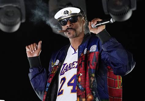 Snoop Dogg to join Def Jam label as strategic consultant | AP News