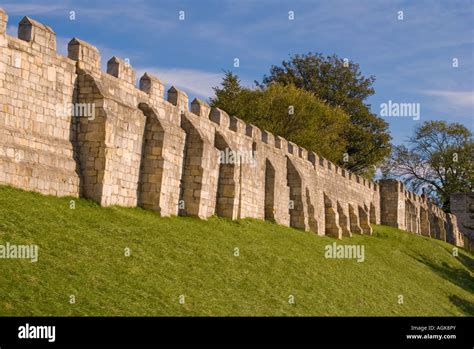 perimeter roman walls in york england Stock Photo - Alamy