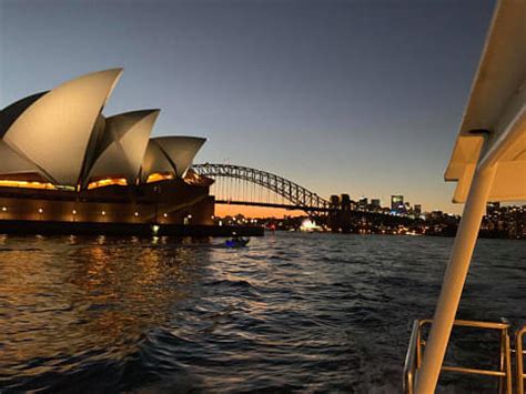 Sydney Harbour Hopper - Sightseeing Cruise | Backpacker Deals