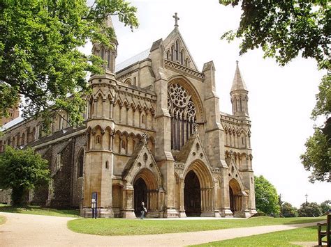 St. Albans cathedral | Cathedral, Day trips from london, St albans