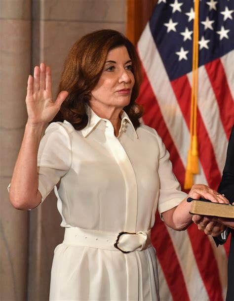 PHOTOS: Kathy Hochul’s first day as governor of New York | RochesterFirst