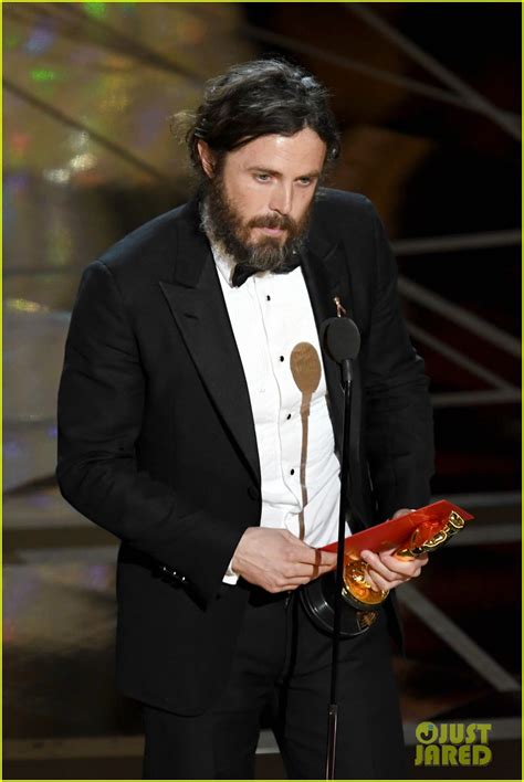 Casey Affleck Wins Best Actor at Oscars 2017 - Watch His Speech (Video ...