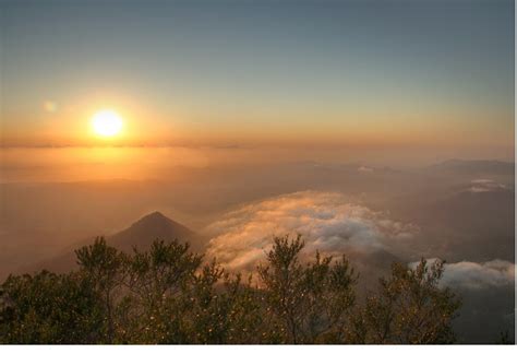 HDR Mt Warning Sunrise | HDR of the sun rising as seen from … | Flickr