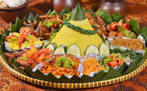 Makna Religius Tentang Nasi Tumpeng - KebunBibit.id