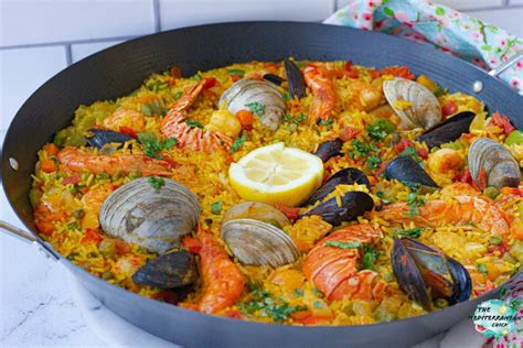 PINOY STYLE SEAFOOD PAELLA RECIPE - Usapang Foodtrip