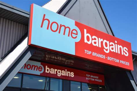 Scots Home Bargains stores giving staff Boxing Day off PLUS two weeks ...