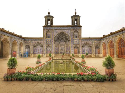 Pink Mosque of Shiraz - Persian Garden | Persian garden, Pink mosque ...