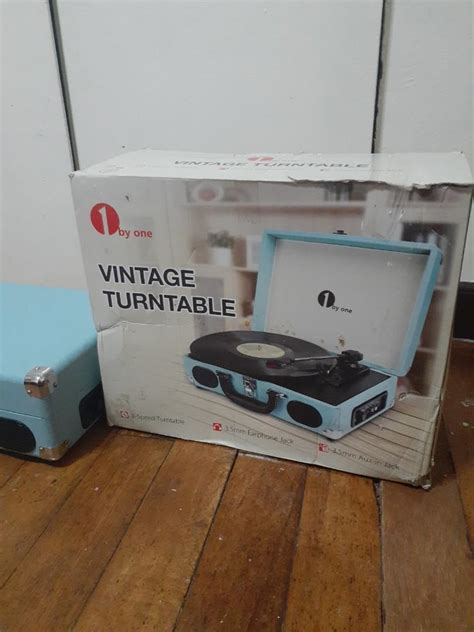 1 by one Vintage turntable portable, Hobbies & Toys, Music & Media ...