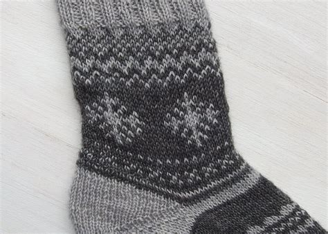 Winter Socks Knitting Pattern