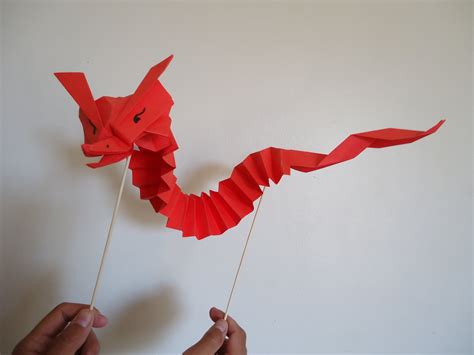 Tiny Origami Dragon Puppet / Pequeño Dragón Marioneta De Origami : 5 ...