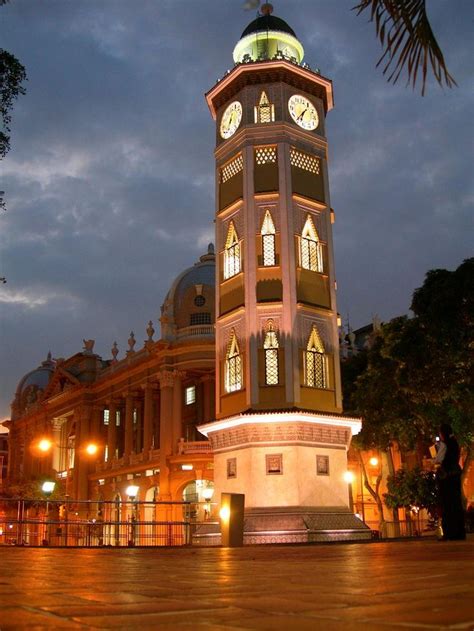 Datei:Torre del Reloj en Guayaquil.jpg – Wikipedia | Quito ecuador ...