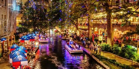 San Antonio Riverwalk Holiday Parade 2024 - Essa Cinderella