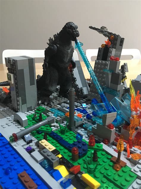 Lego Godzilla Mini Figure