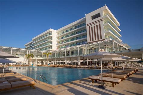 CONSTANTINOS THE GREAT BEACH HOTEL $63 ($̶7̶1̶) - Updated 2022 Prices ...