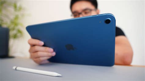 iPad (10th Gen, 2022) review: Months later, still a confusingly good ...