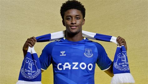 Demarai Gray - Bio, Net Worth, Wife, Age, Family, Height, Career, Wiki