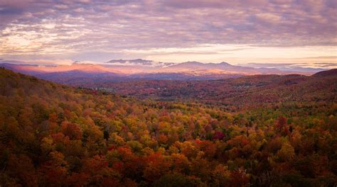 Stowe, Vermont Fall | Autumn in Vermont - Go Stowe