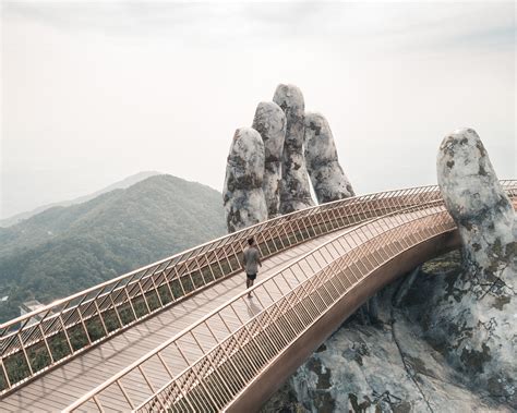 The new incredible Golden Bridge in Vietnam | Collater.al