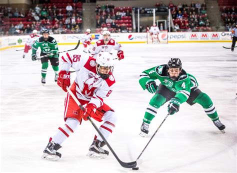 RedHawks hockey team ready to start season in bubble – Oxford Observer