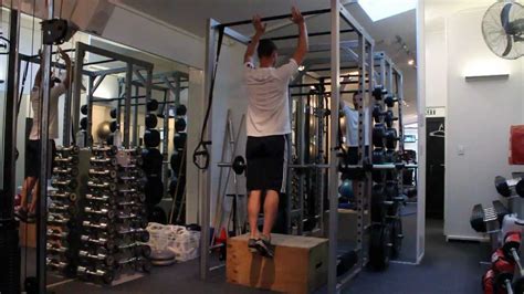 Eccentric Calf Raise Alternate Unweighted - GymCalc.com - YouTube