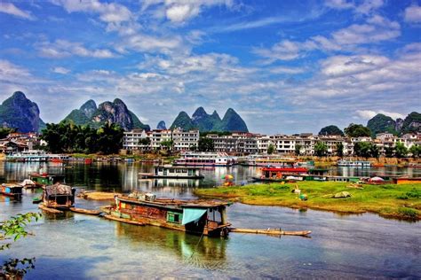 Li River cruise - Map, Facts, Location, Tours, Vacations, Holidays