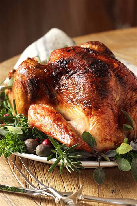 19 Best Thanksgiving Turkey Recipes - Easy Roast Turkey Ideas ...