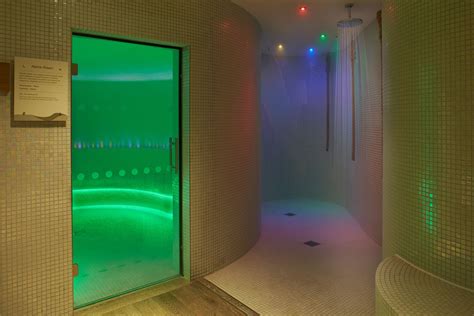 Inside the amazing spa at Aqua Sana Longleat Forest - Surrey Live