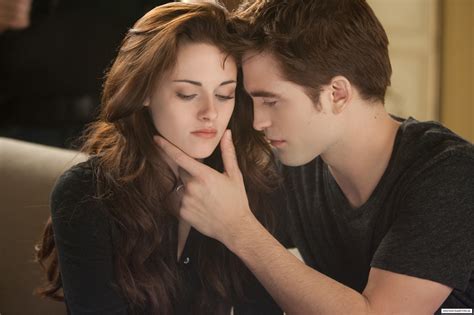 Bella & Edward - Twilight Series Photo (32856013) - Fanpop