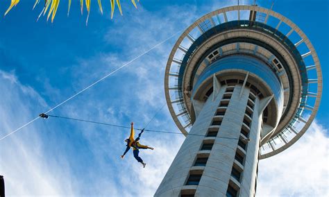 Hanging around: the Auckland Sky Jump | Live Last Minute