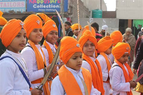 Factsheet: The Sikh tradition - Religion Media Centre