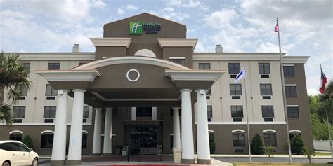 Hotel in Douglas, GA | Holiday Inn Express & Suites Douglas