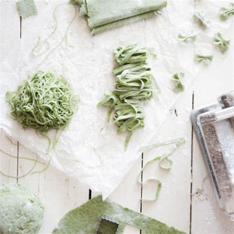 Homemade Spinach Pasta Dough Recipe | How is it Made?