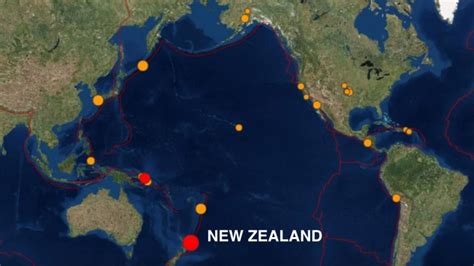 BREAKING: New Zealand 7.1-magnitude earthquake triggers tsunami ...