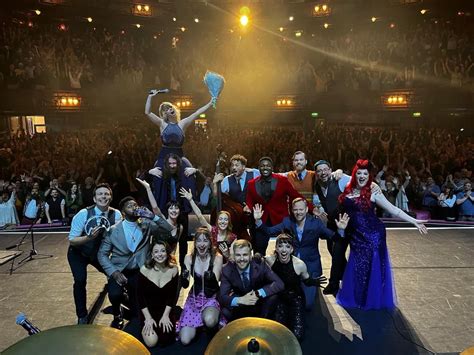 Postmodern Jukebox on Twitter: "Pics of PMJ concerts around the world ...