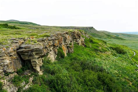 Three Ways to Experience Head-Smashed-In Buffalo Jump, Alberta, Canada ...