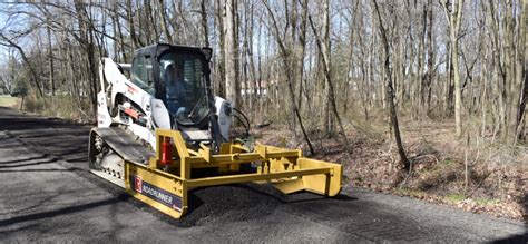 Spring & Summer Tips for Gravel Driveway Maintenance | Roadrunner Equipment