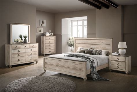 Roundhill Furniture Imerland Contemporary White Wash Finish Bedroom Set ...