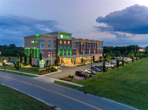 Holiday Inn Murfreesboro - UPDATED Prices, Reviews & Photos (TN ...