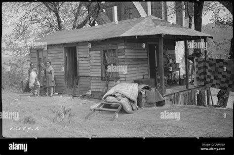 Hosman family and home - 281480 Stock Photo - Alamy