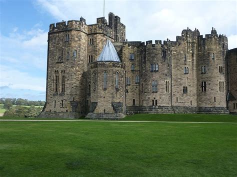 15 Popular Harry Potter Filming Locations That You Can Visit