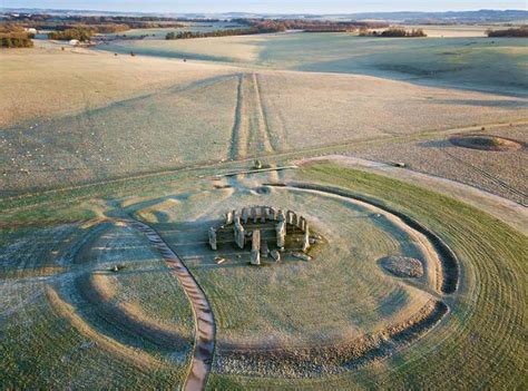 Natural Harmony: How did the Stonehenge Druids Measure the Landscape ...