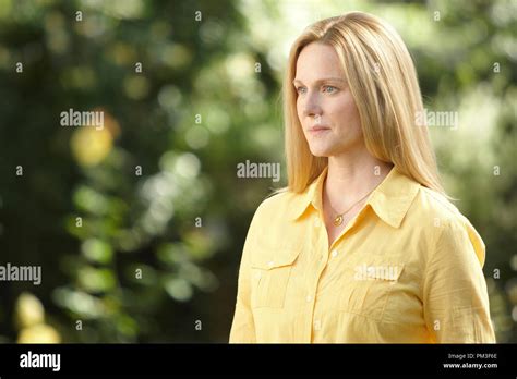 Laura linney the big c hi-res stock photography and images - Alamy