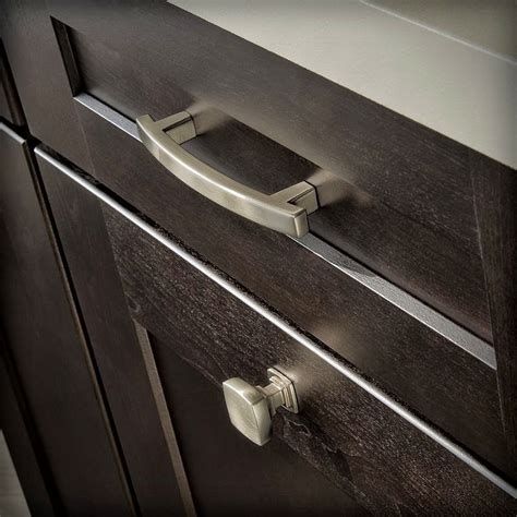 Best Kitchen Cabinet Hinges By Reviews : Learn How to Place Kitchen ...