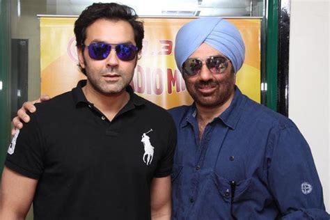 Dharmendra Deol And Sunny Deol - Desi Comments